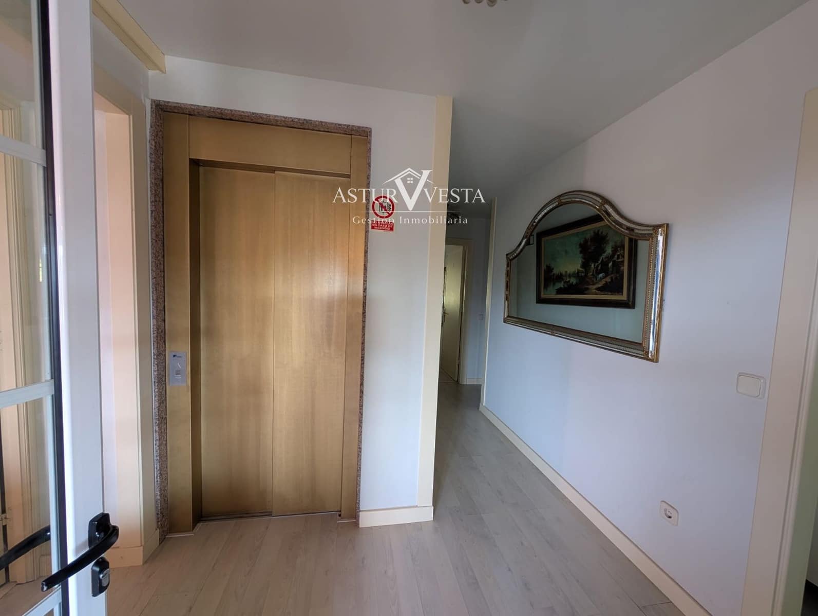 9 sovrum Villa till salu i Oviedo med garage - 1 300 000 € (Ref: 9983200)