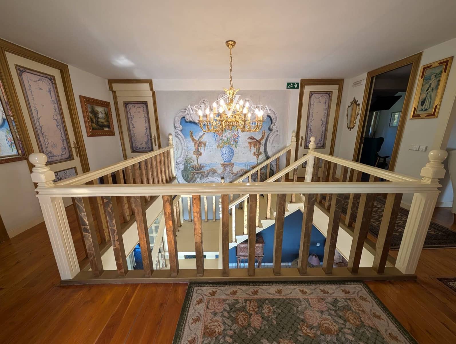 9 sovrum Villa till salu i Oviedo med garage - 1 300 000 € (Ref: 9983200)
