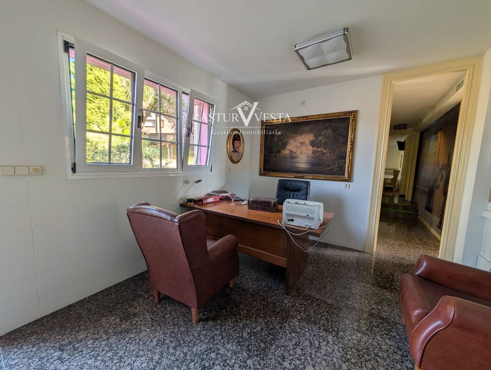 9 sovrum Villa till salu i Oviedo med garage - 1 300 000 € (Ref: 9983200)