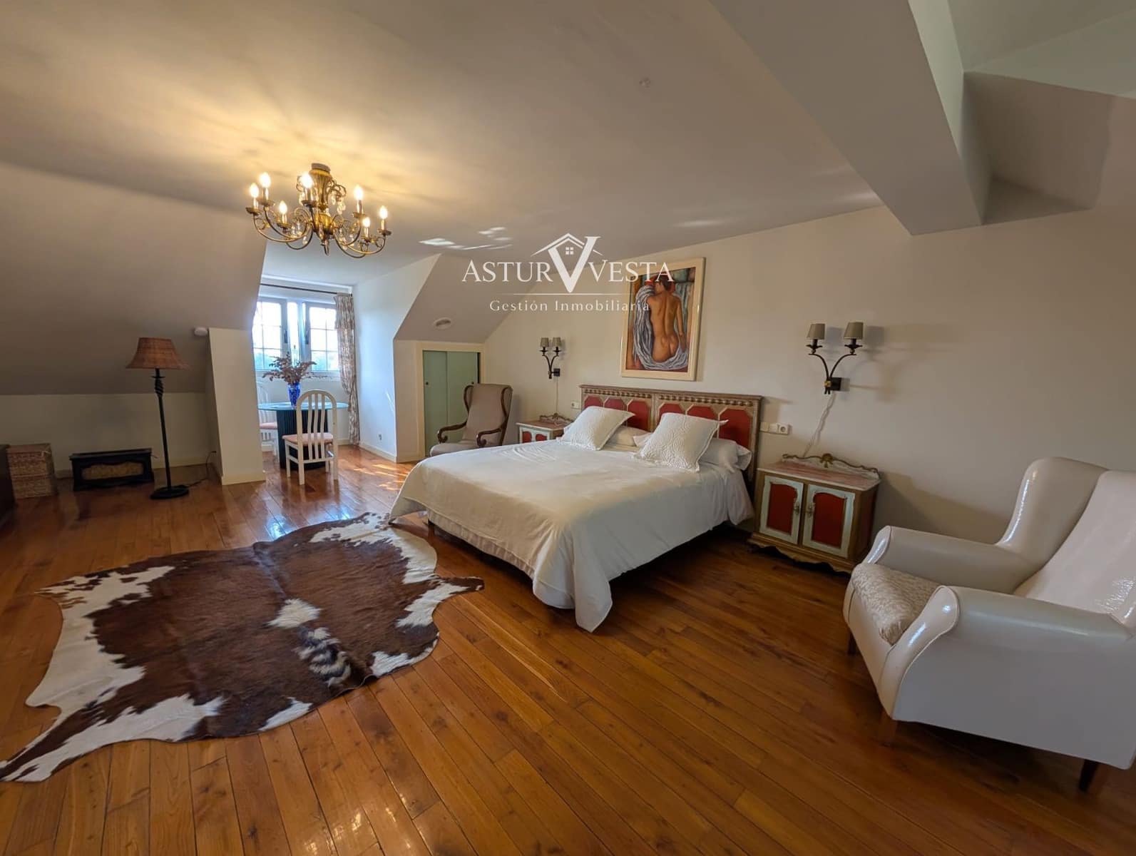 9 sovrum Villa till salu i Oviedo med garage - 1 300 000 € (Ref: 9983200)