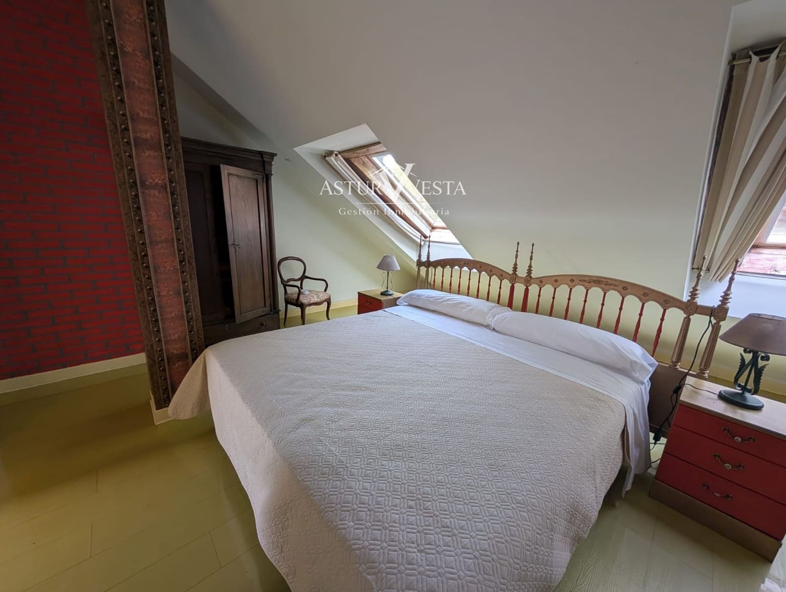9 sovrum Villa till salu i Oviedo med garage - 1 300 000 € (Ref: 9983200)