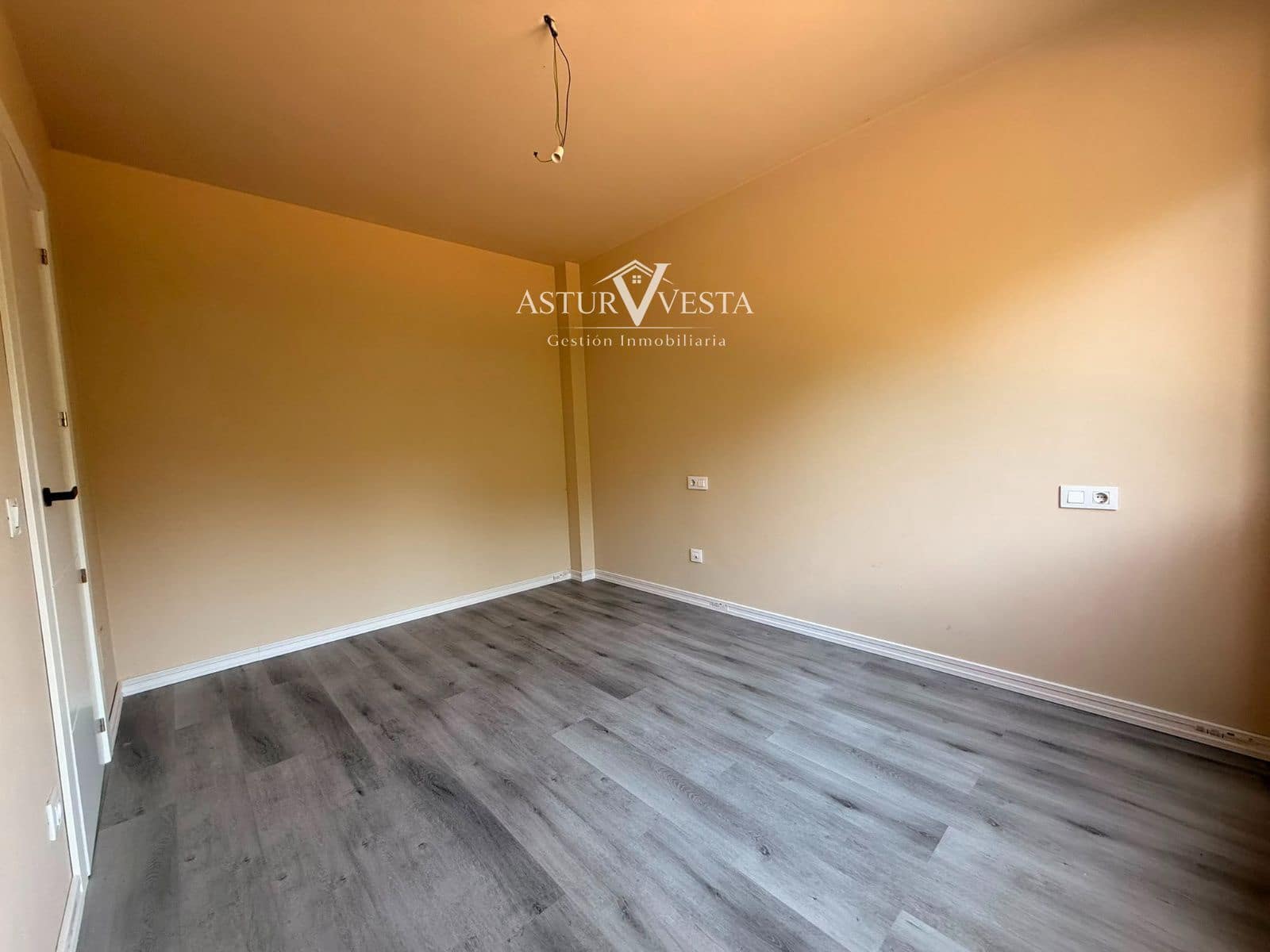 3 Zimmer Villa zu verkaufen in Siero mit Garage - 397.000 € (Ref: 9990277)