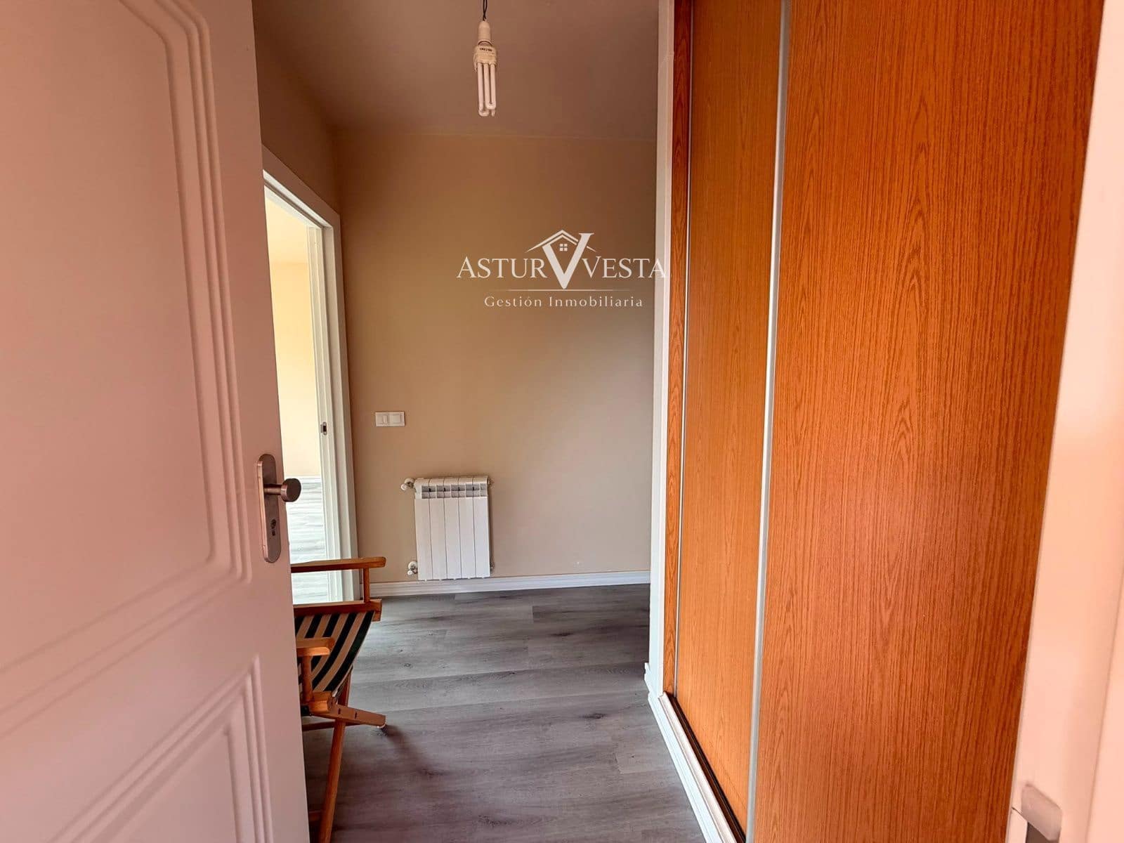 3 Zimmer Villa zu verkaufen in Siero mit Garage - 397.000 € (Ref: 9990277)