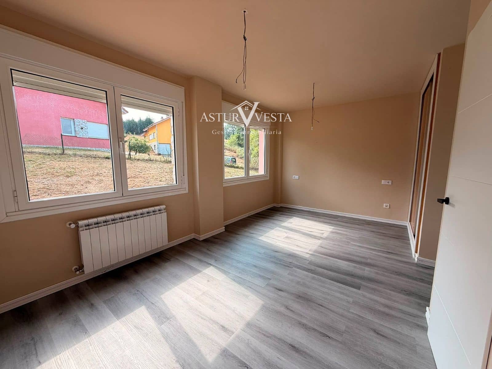 3 Zimmer Villa zu verkaufen in Siero mit Garage - 397.000 € (Ref: 9990277)
