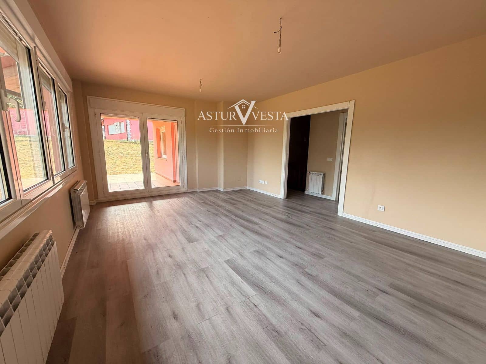 3 Zimmer Villa zu verkaufen in Siero mit Garage - 397.000 € (Ref: 9990277)