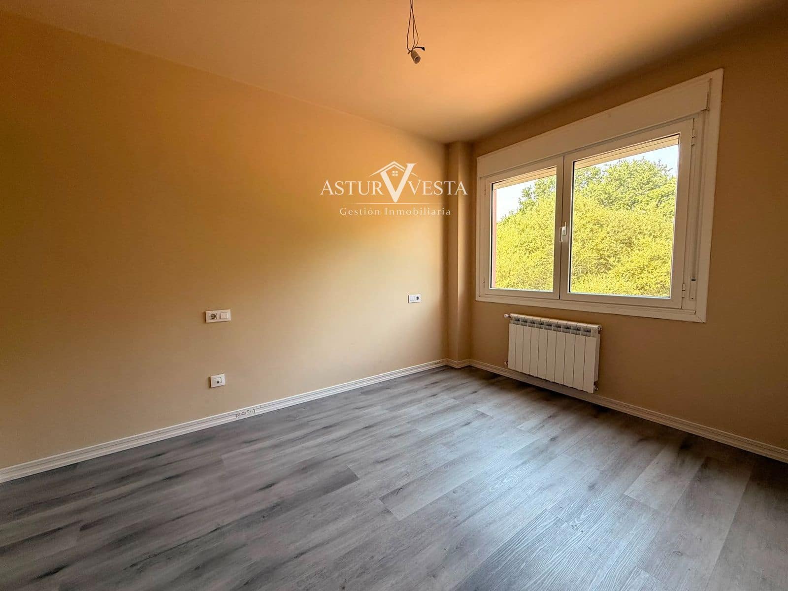 3 Zimmer Villa zu verkaufen in Siero mit Garage - 397.000 € (Ref: 9990277)