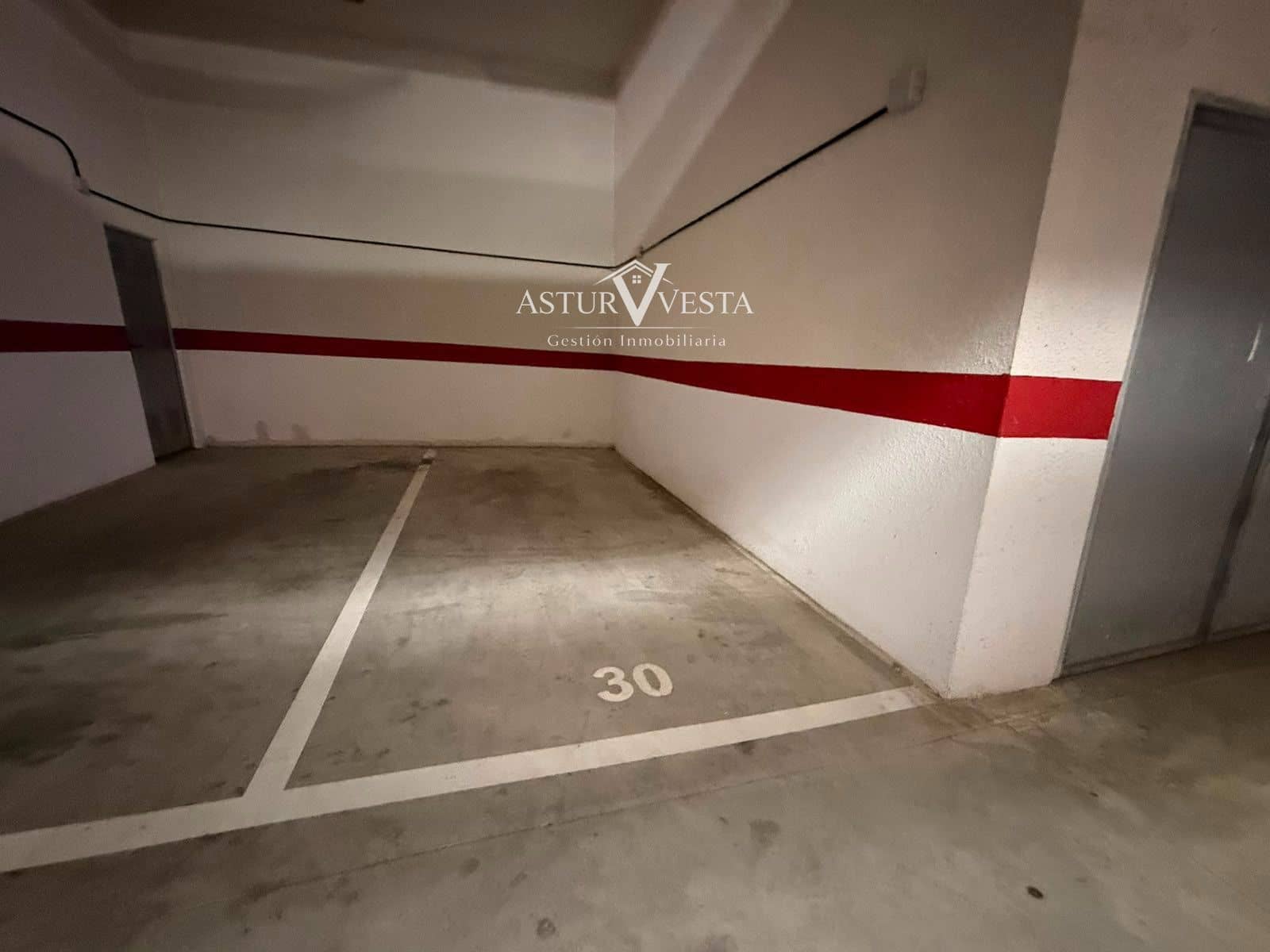 Garage for sale in Llanes - € 8,500 (Ref: 9995412)