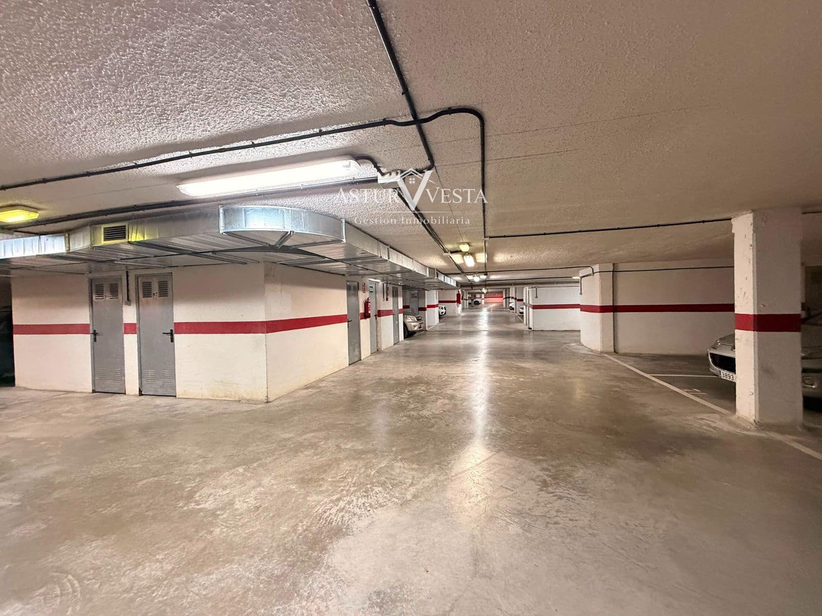 Garage for sale in Llanes - € 8,500 (Ref: 9995412)
