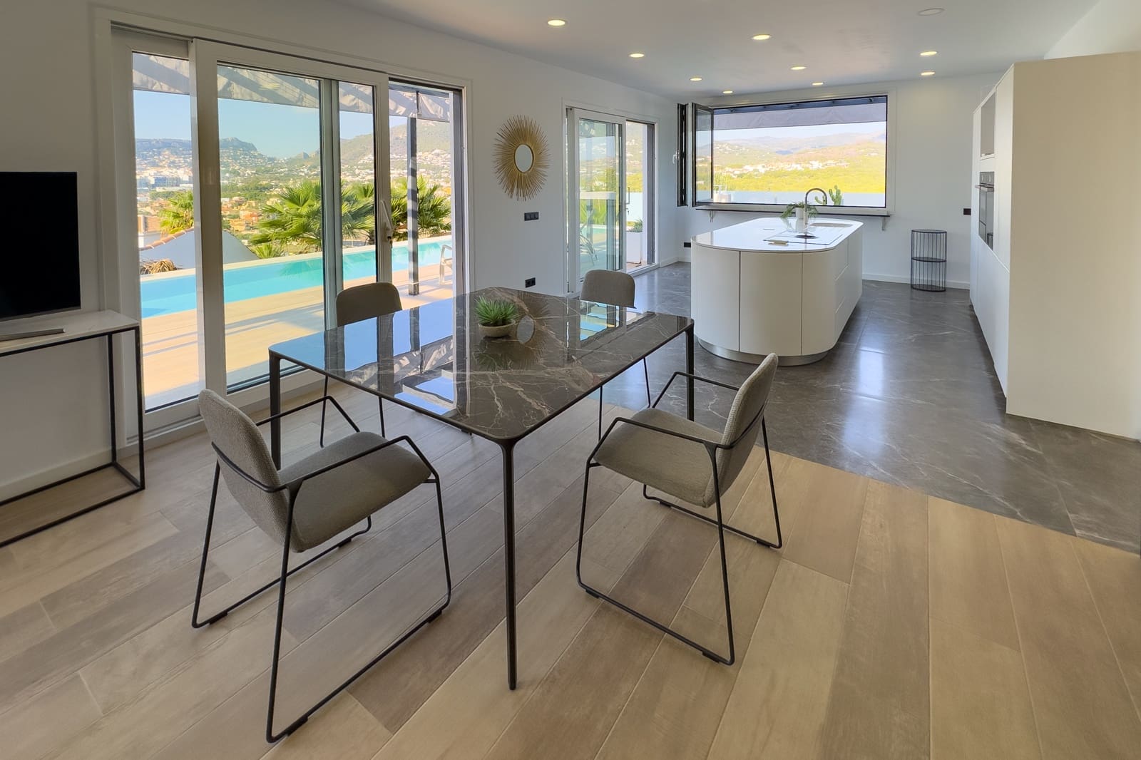 4 sovrum Villa till salu i Calpe / Calp med pool - 1 370 000 € (Ref: 9753461)