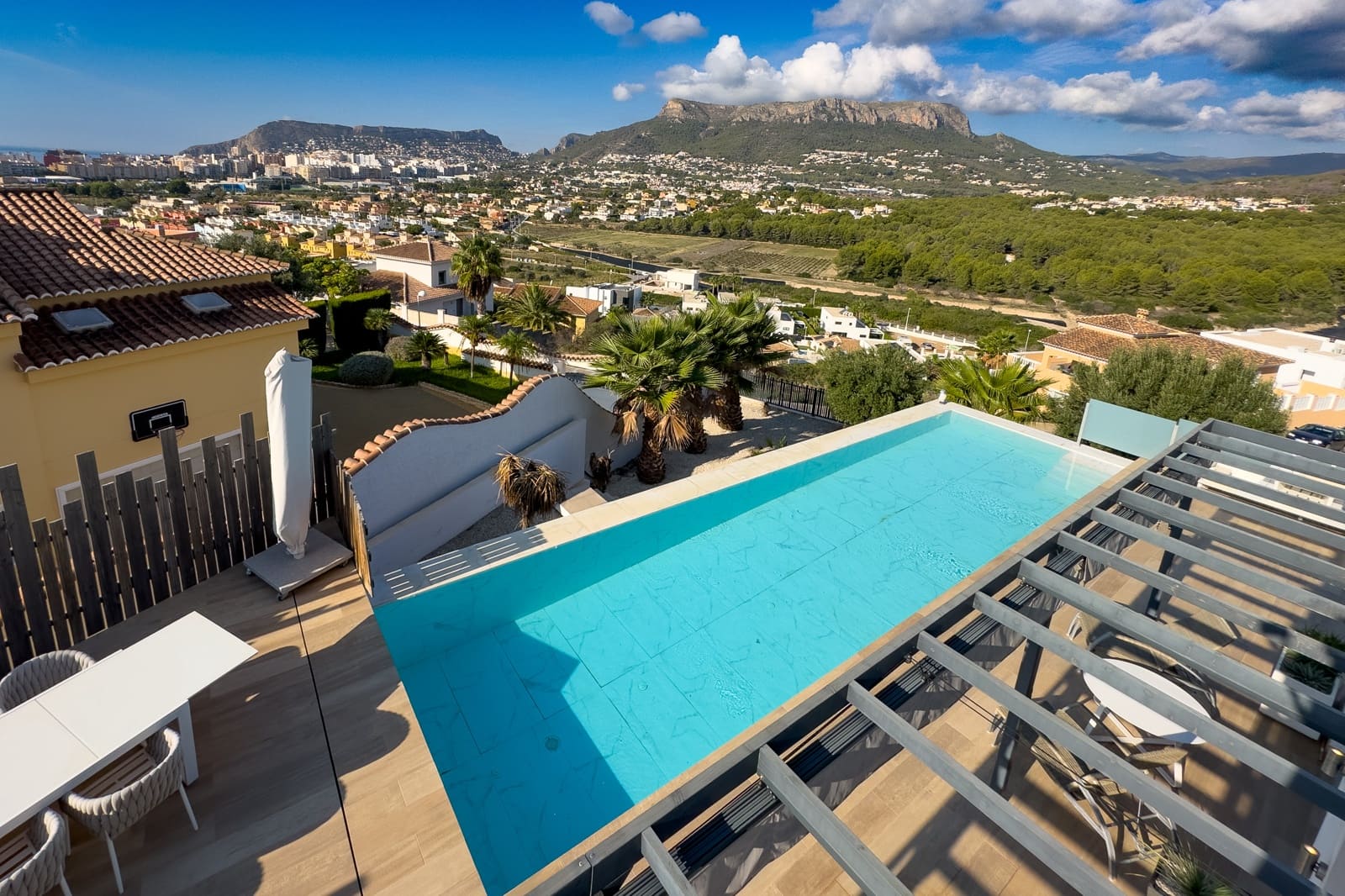 4 sovrum Villa till salu i Calpe / Calp med pool - 1 370 000 € (Ref: 9753461)