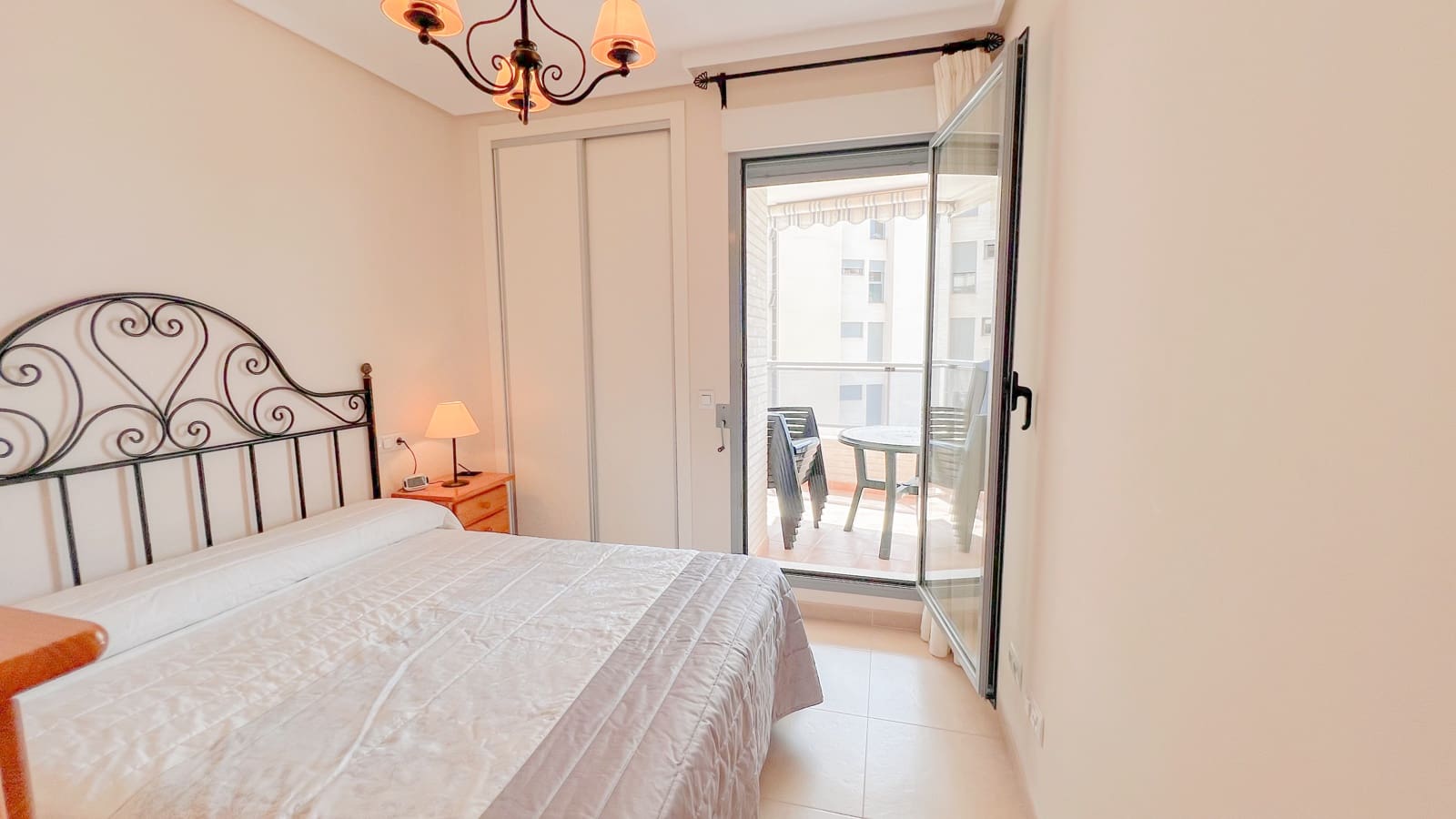 2 soveværelse Lejlighed til salg i Calpe / Calp med swimmingpool - € 335.000 (Ref: 9782202)