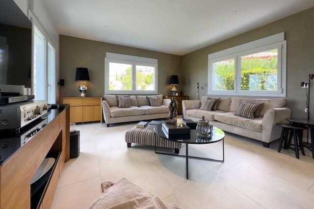 4 soveværelse Villa til salg i Moraira, Teulada-Moraira med swimmingpool garage - € 2.495.000 (Ref: 9782220)