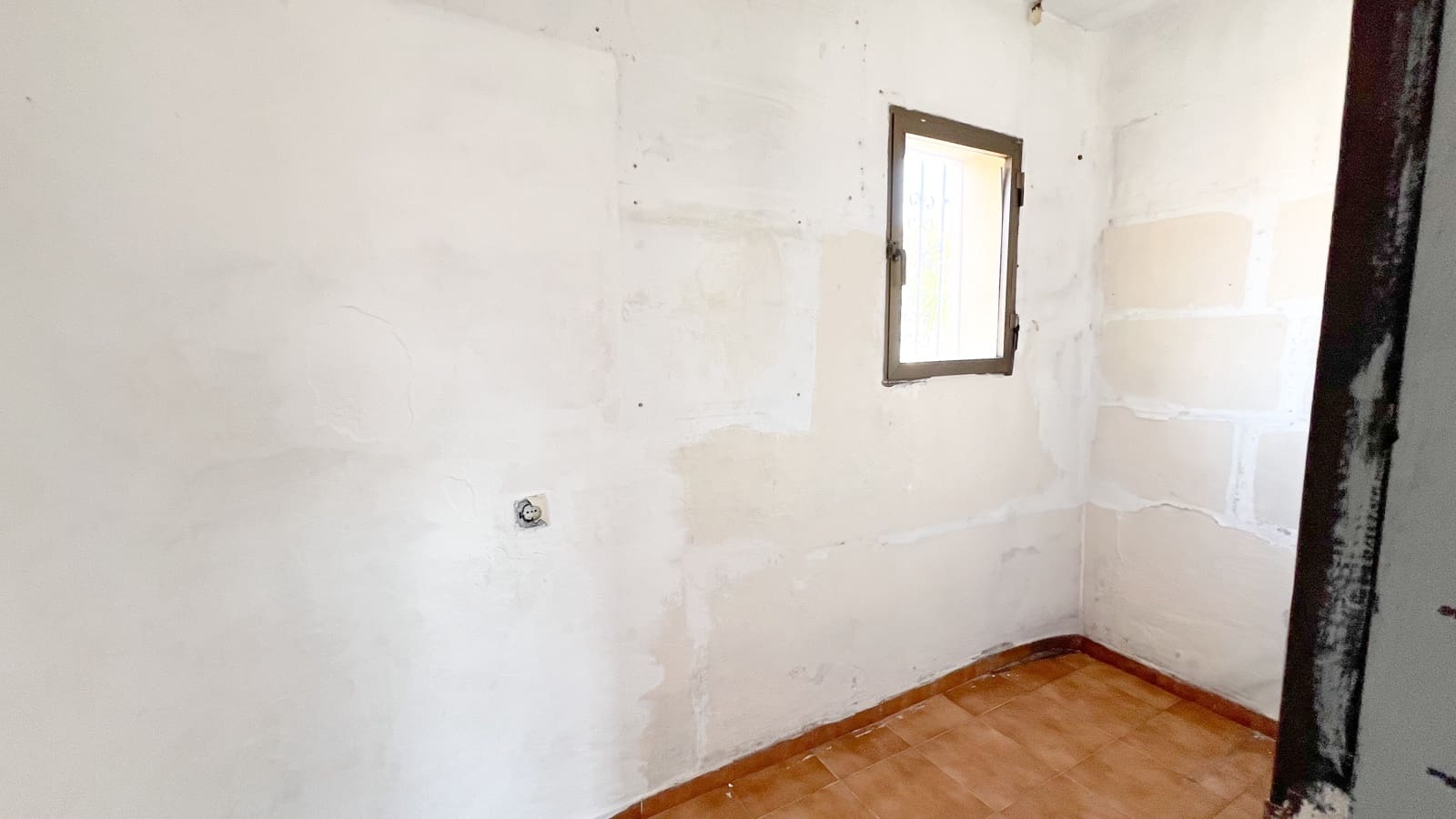 7 bedroom Villa for sale in Calpe / Calp with pool - € 450,000 (Ref: 9782391)