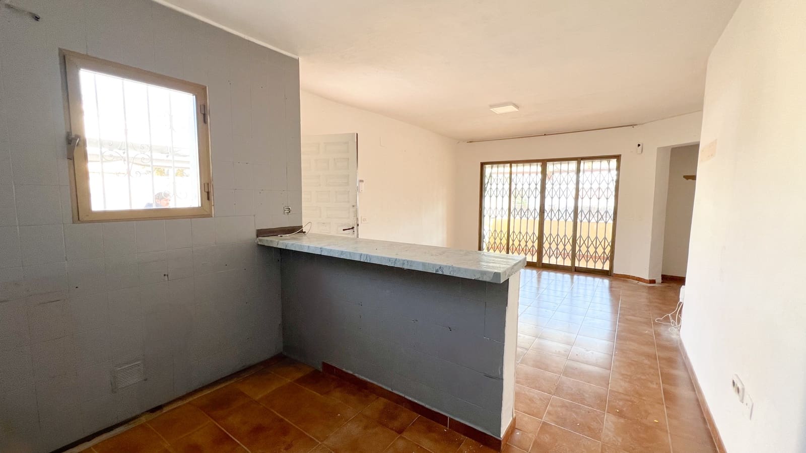 7 bedroom Villa for sale in Calpe / Calp with pool - € 450,000 (Ref: 9782391)