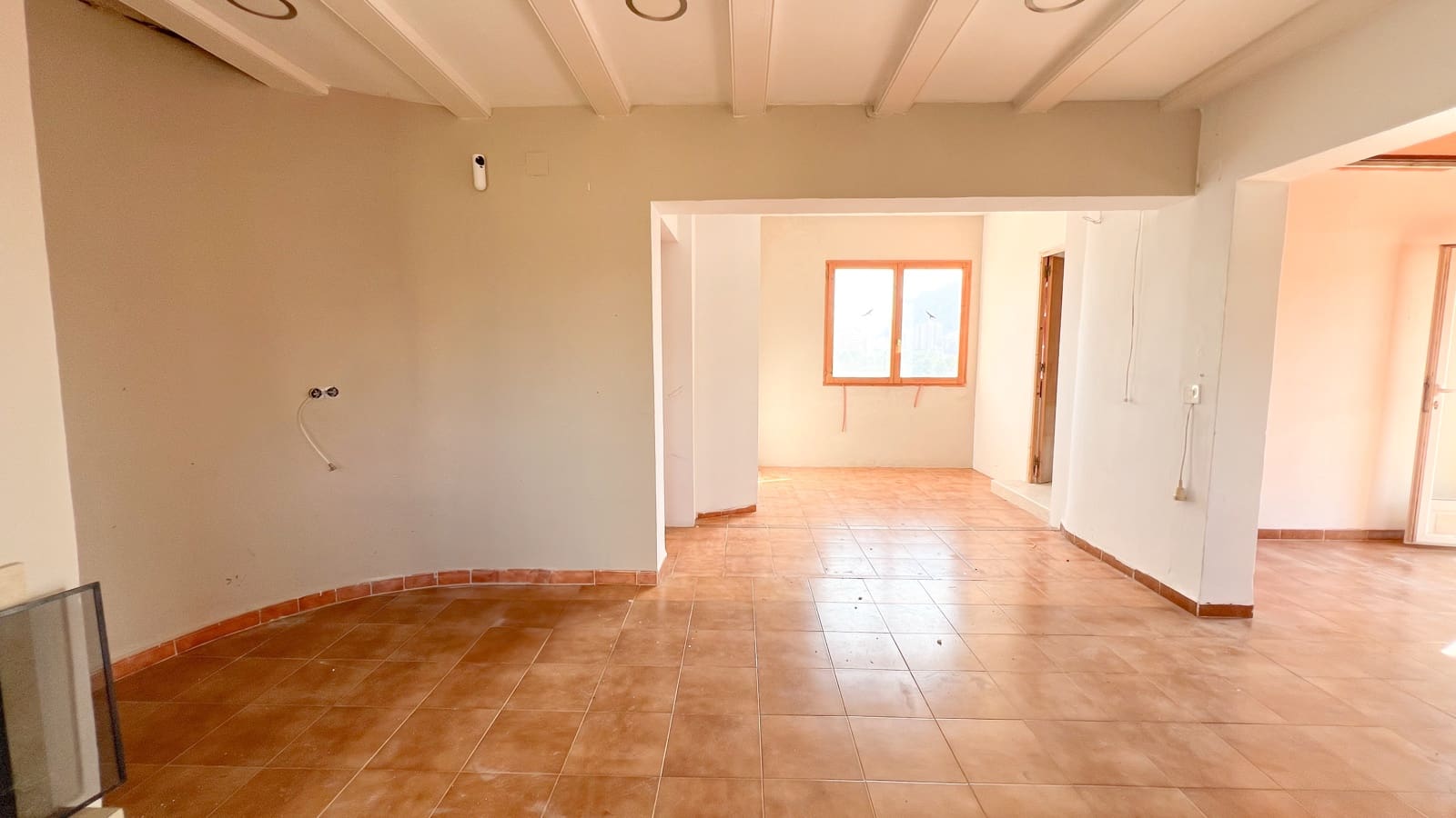 7 bedroom Villa for sale in Calpe / Calp with pool - € 450,000 (Ref: 9782391)