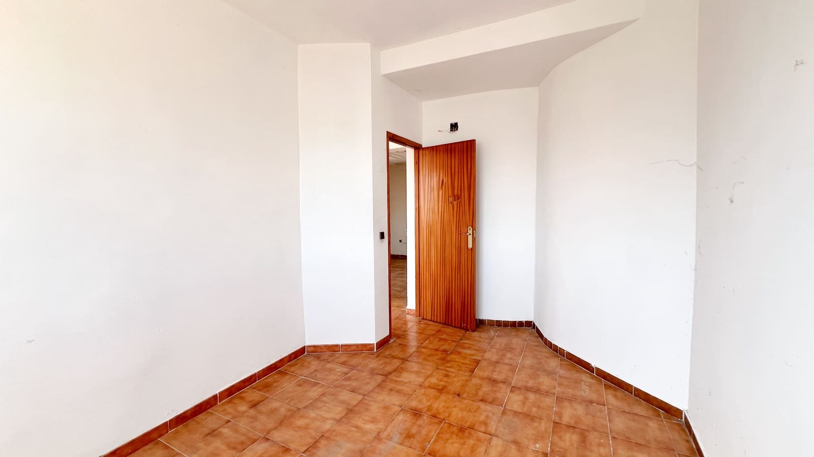 7 bedroom Villa for sale in Calpe / Calp with pool - € 450,000 (Ref: 9782391)