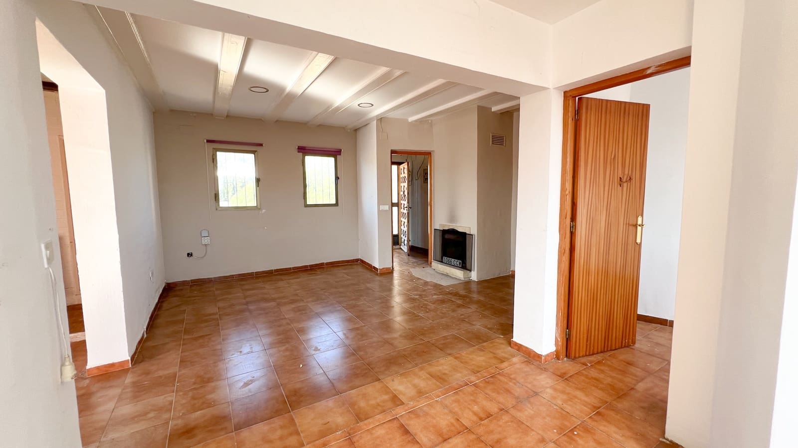 7 bedroom Villa for sale in Calpe / Calp with pool - € 450,000 (Ref: 9782391)