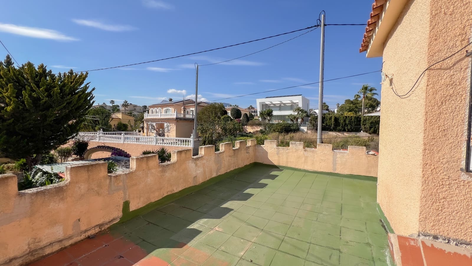 7 bedroom Villa for sale in Calpe / Calp with pool - € 450,000 (Ref: 9782391)