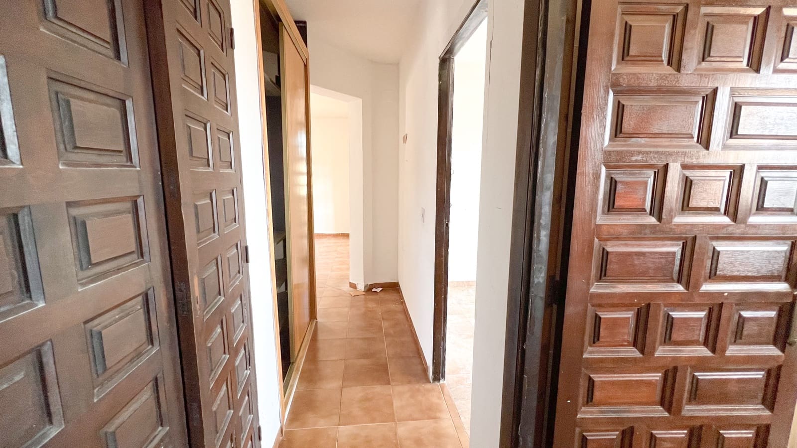 7 bedroom Villa for sale in Calpe / Calp with pool - € 450,000 (Ref: 9782391)