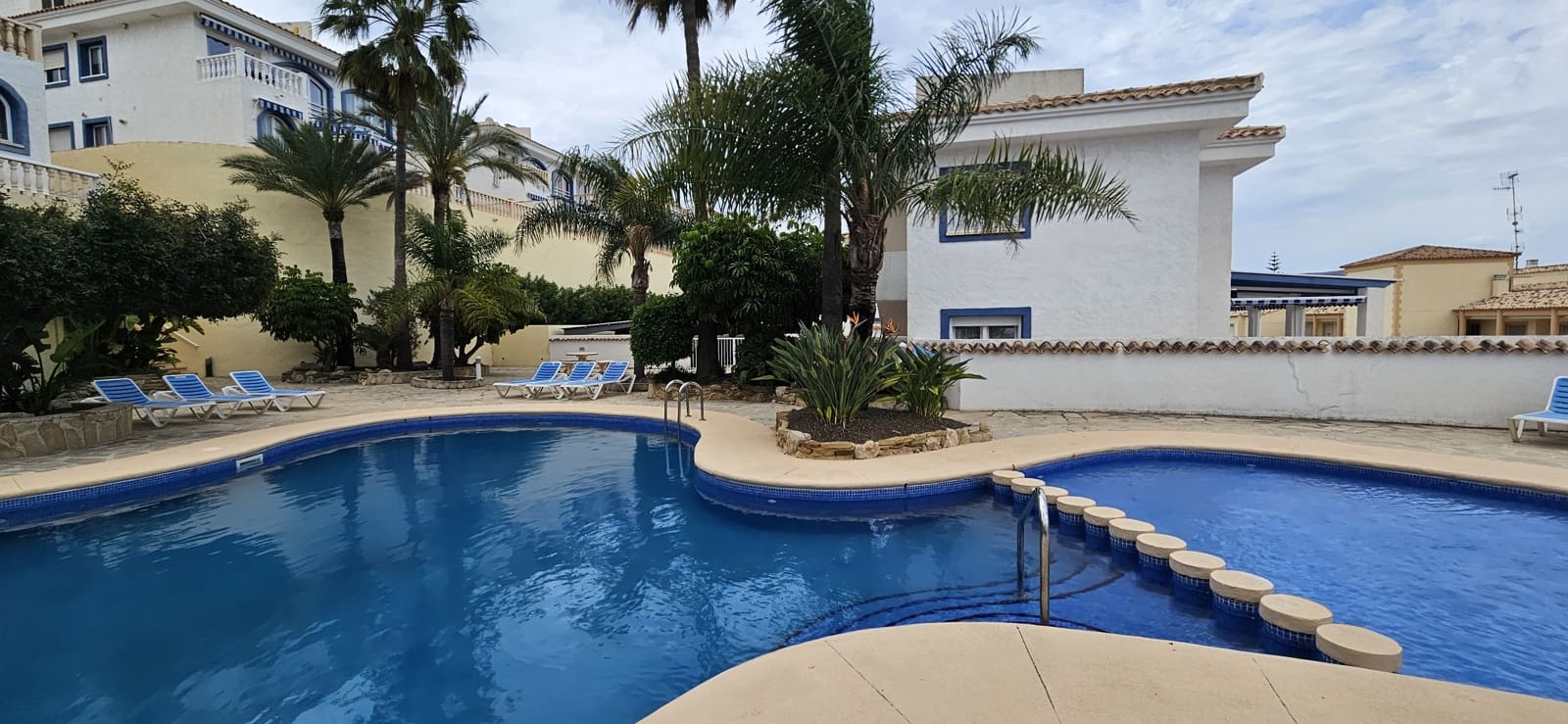 2 bedroom Apartment for sale in Calpe / Calp with pool garage - € 295,000 (Ref: 9807171)