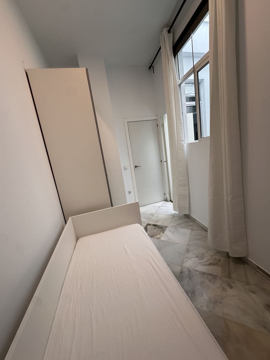 2 makuuhuone Huoneisto vuokrattavana paikassa Sevilla kaupunki - 850 € (Ref: 9772067)