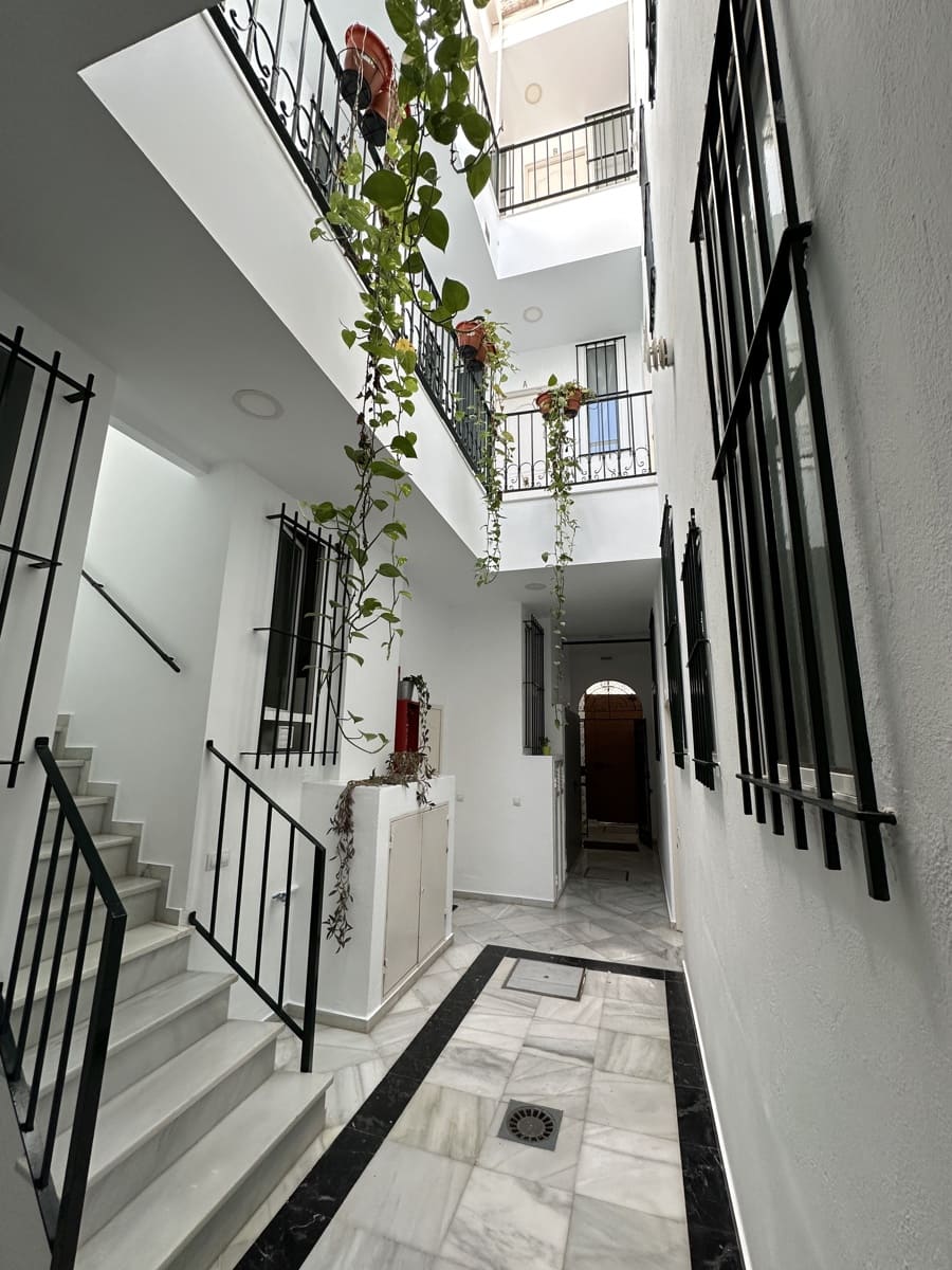 2 makuuhuone Huoneisto vuokrattavana paikassa Sevilla kaupunki - 850 € (Ref: 9772067)