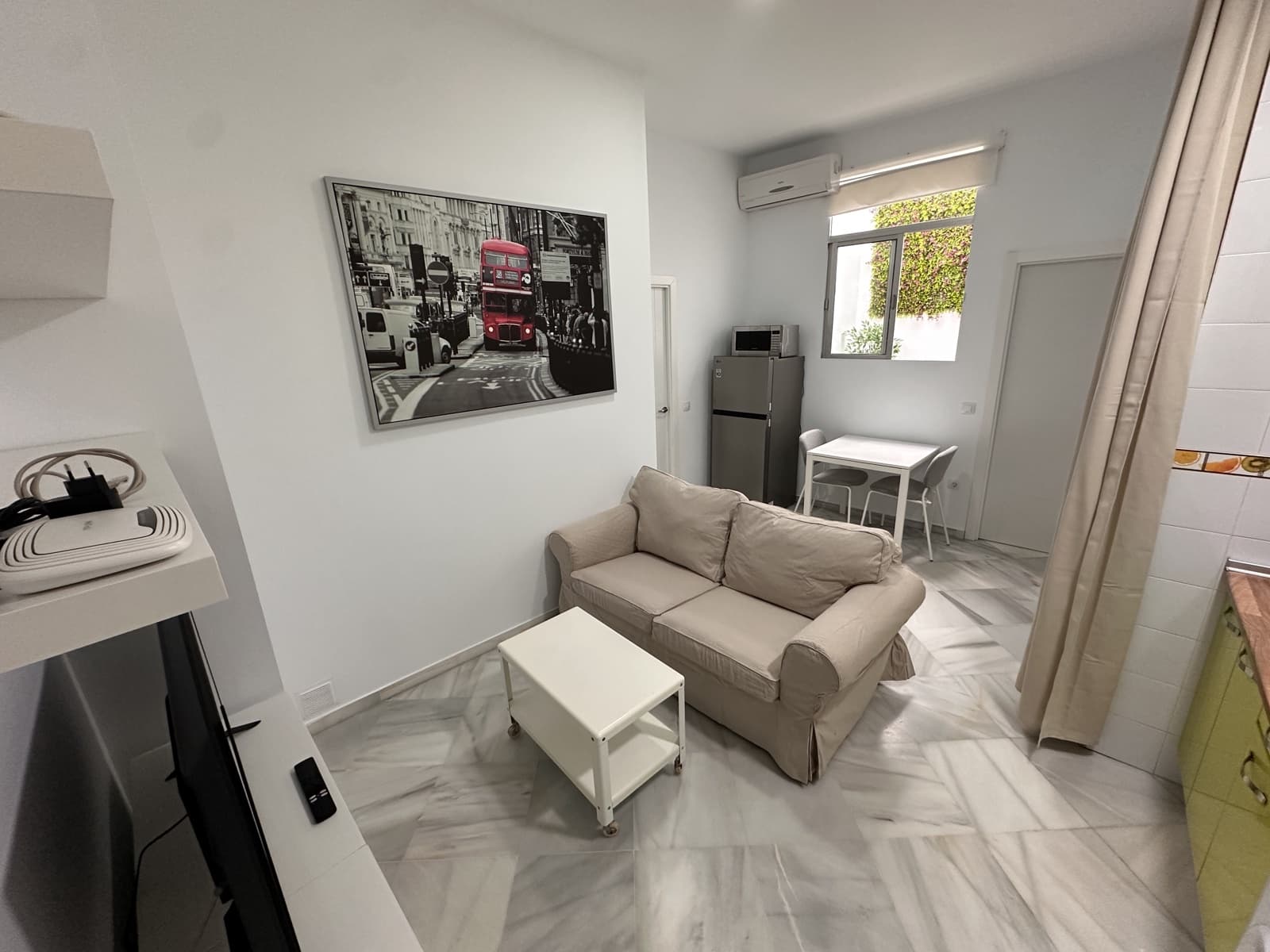 2 makuuhuone Huoneisto vuokrattavana paikassa Sevilla kaupunki - 850 € (Ref: 9772067)