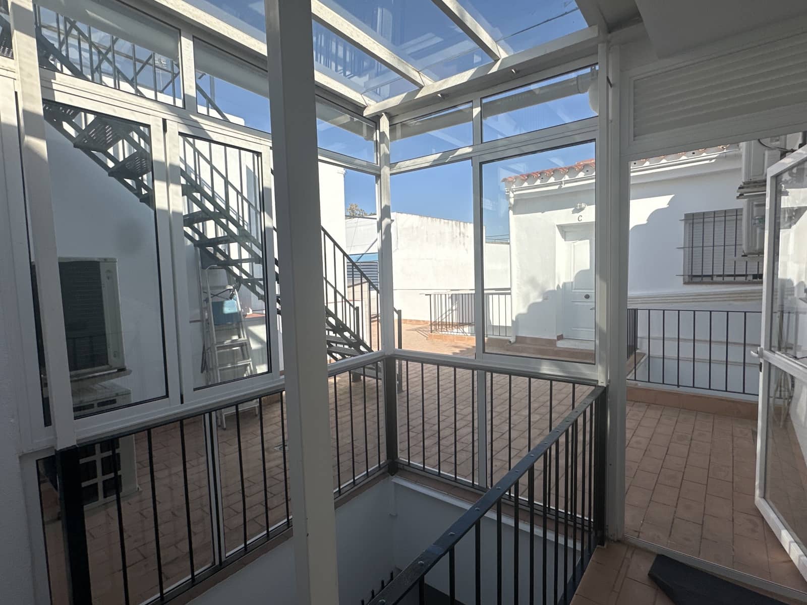 2 soveværelse Lejlighed til leje i Sevilla by - € 850 (Ref: 9815190)