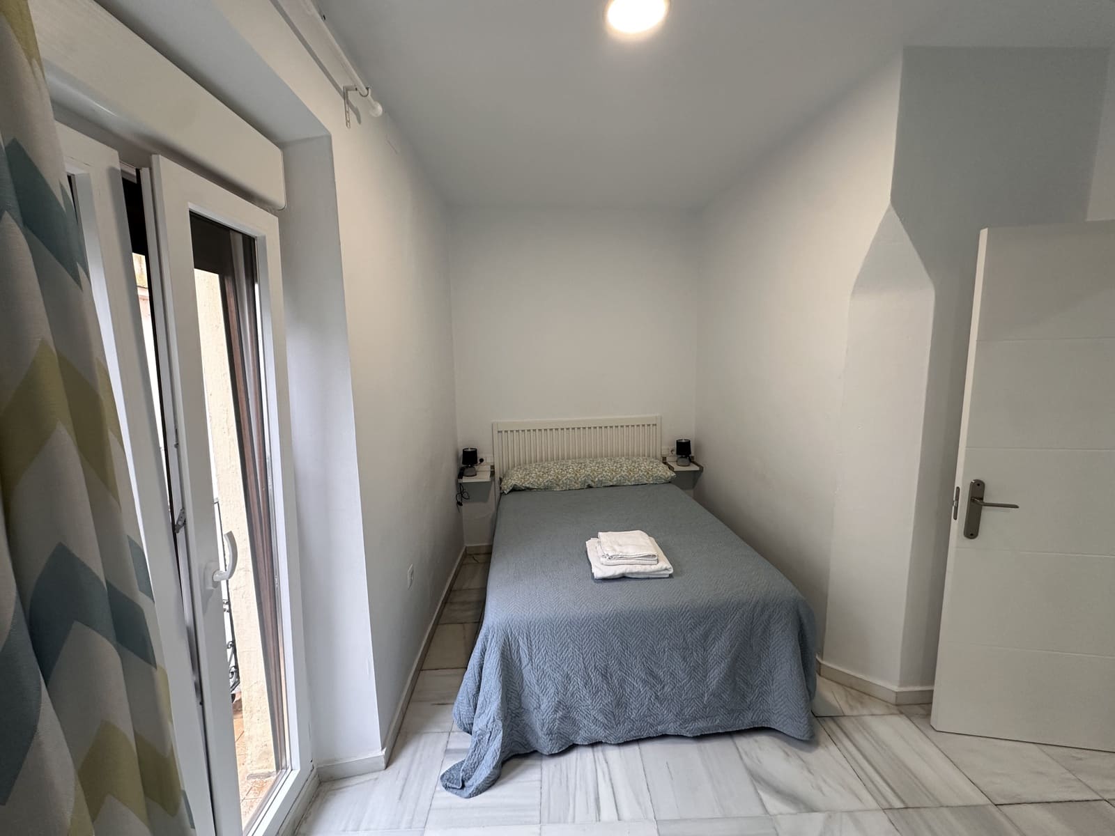 1 slaapkamer Appartement te huur in Sevilla stad - € 850 (Ref: 9826686)