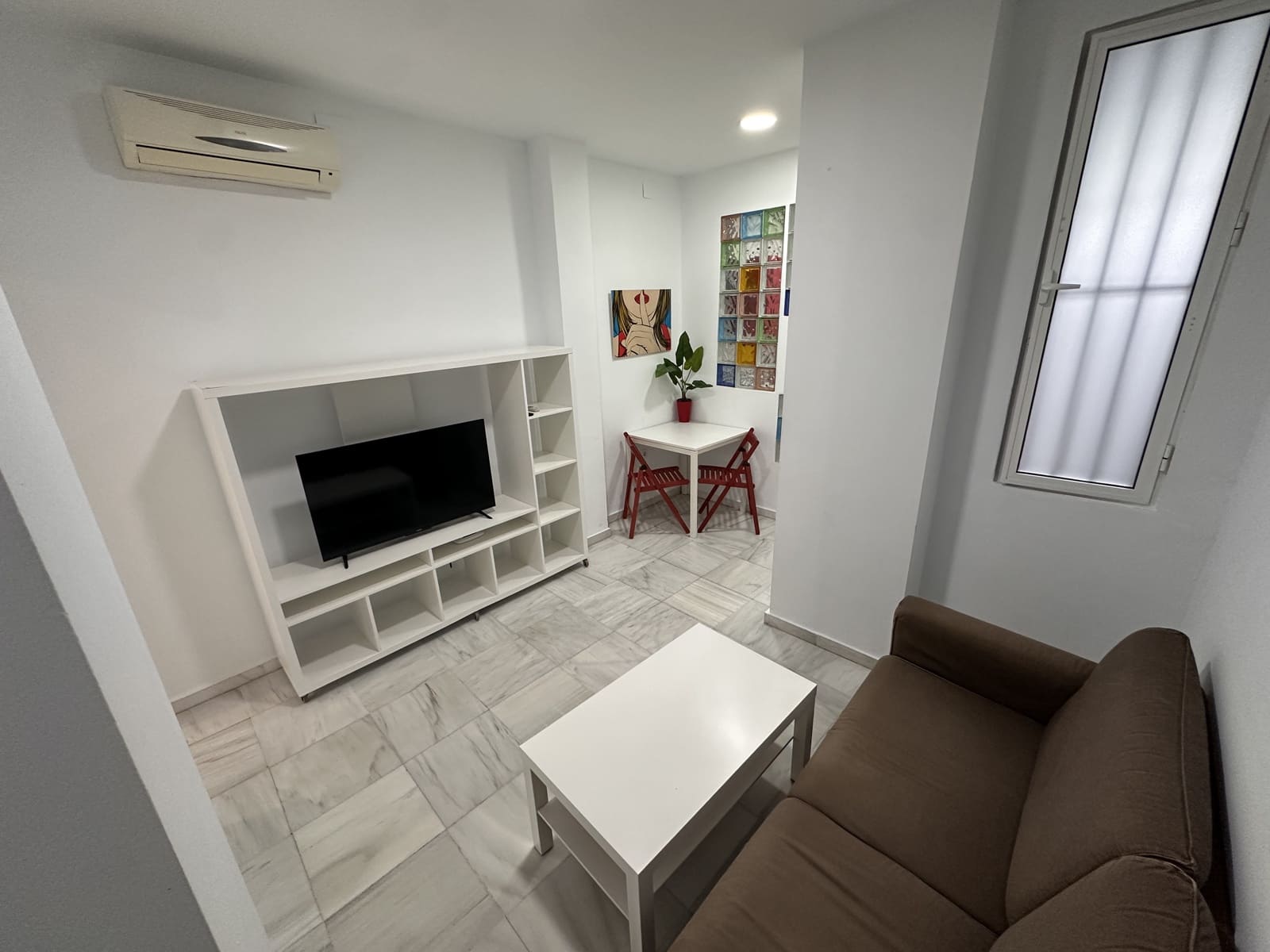 1 slaapkamer Appartement te huur in Sevilla stad - € 850 (Ref: 9826686)