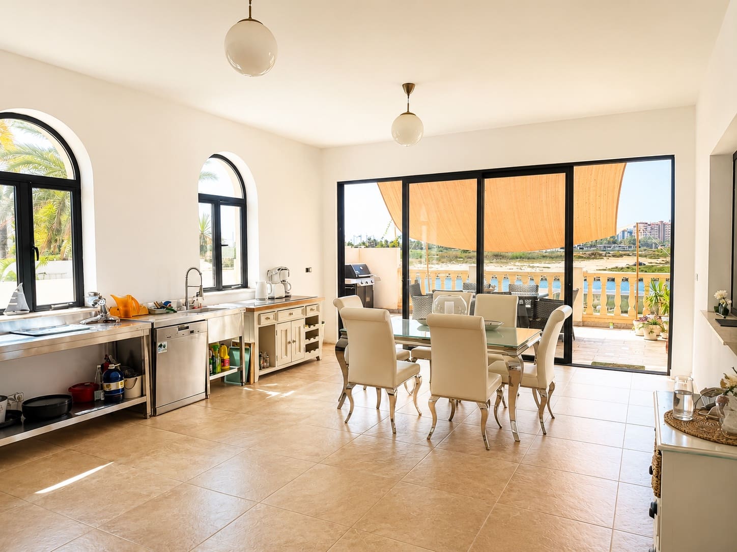 8 soveværelse Villa til salg i La Manga del Mar Menor med swimmingpool garage - € 3.200.000 (Ref: 10124675)