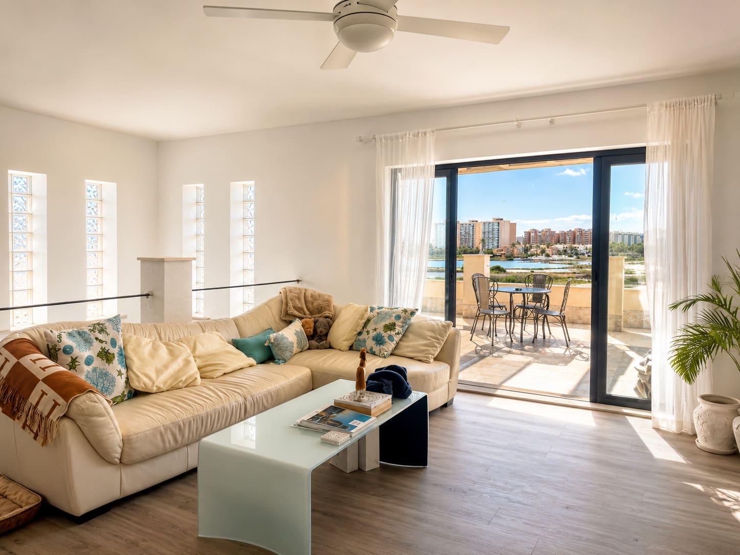 8 soveværelse Villa til salg i La Manga del Mar Menor med swimmingpool garage - € 3.200.000 (Ref: 10124675)