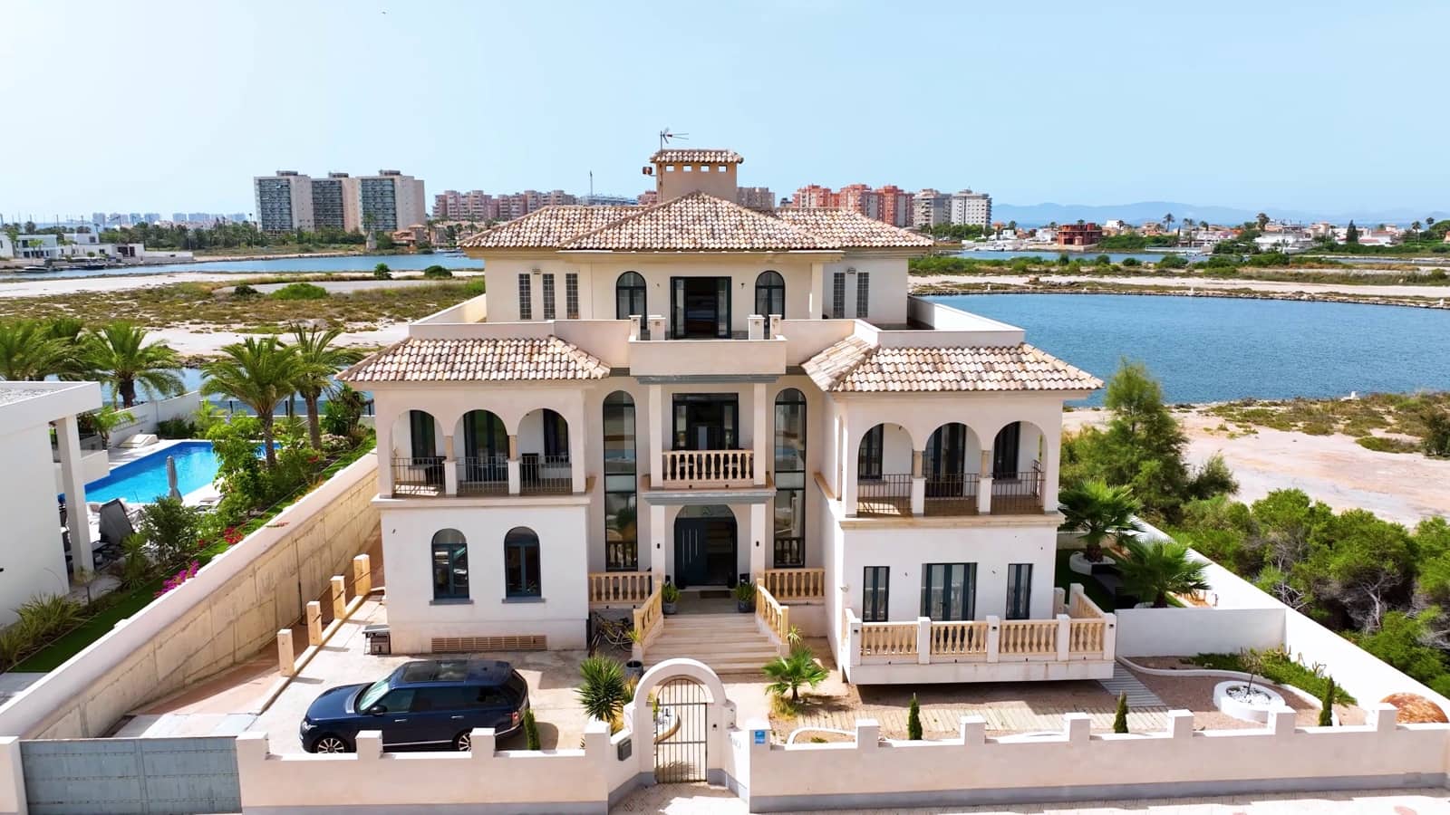 8 soveværelse Villa til salg i La Manga del Mar Menor med swimmingpool garage - € 3.200.000 (Ref: 10124675)