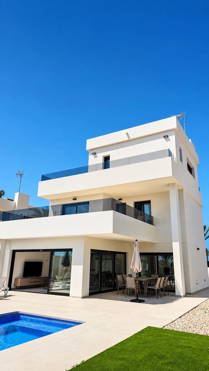 5 chambre Villa/Maison à vendre à La Manga del Mar Menor avec piscine garage - 1 500 000 € (Ref: 10124696)