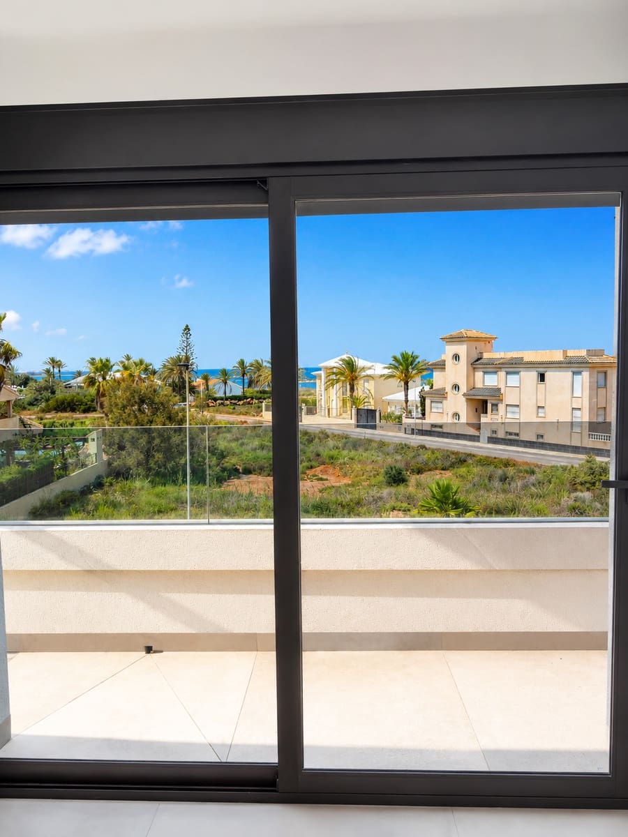 5 chambre Villa/Maison à vendre à La Manga del Mar Menor avec piscine garage - 1 500 000 € (Ref: 10124696)