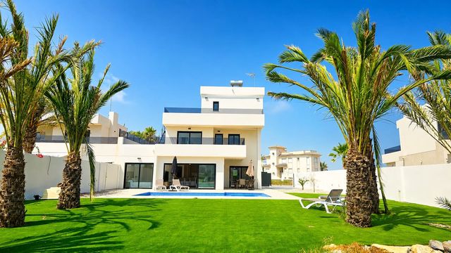 5 chambre Villa/Maison à vendre à La Manga del Mar Menor avec piscine garage - 1 500 000 € (Ref: 10124696)