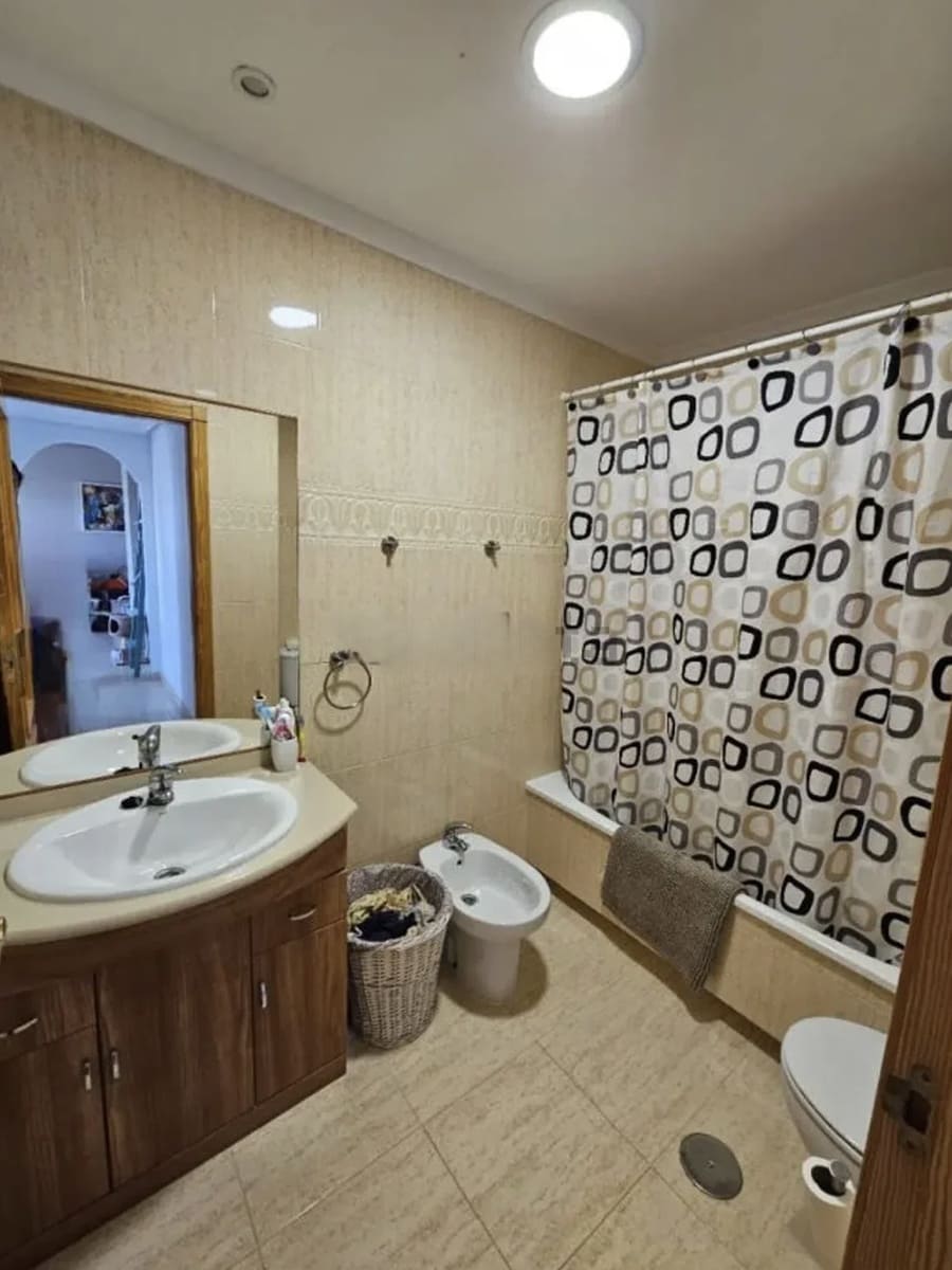 1 quarto Apartamento para arrendar em La Manga del Mar Menor com piscina garagem - 800 € (Ref: 10124735)
