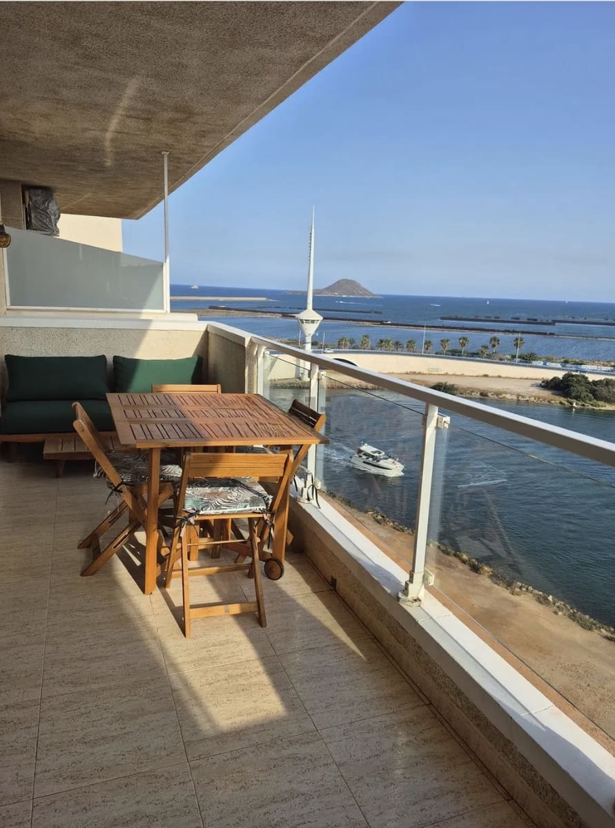 1 quarto Apartamento para arrendar em La Manga del Mar Menor com piscina garagem - 800 € (Ref: 10124735)