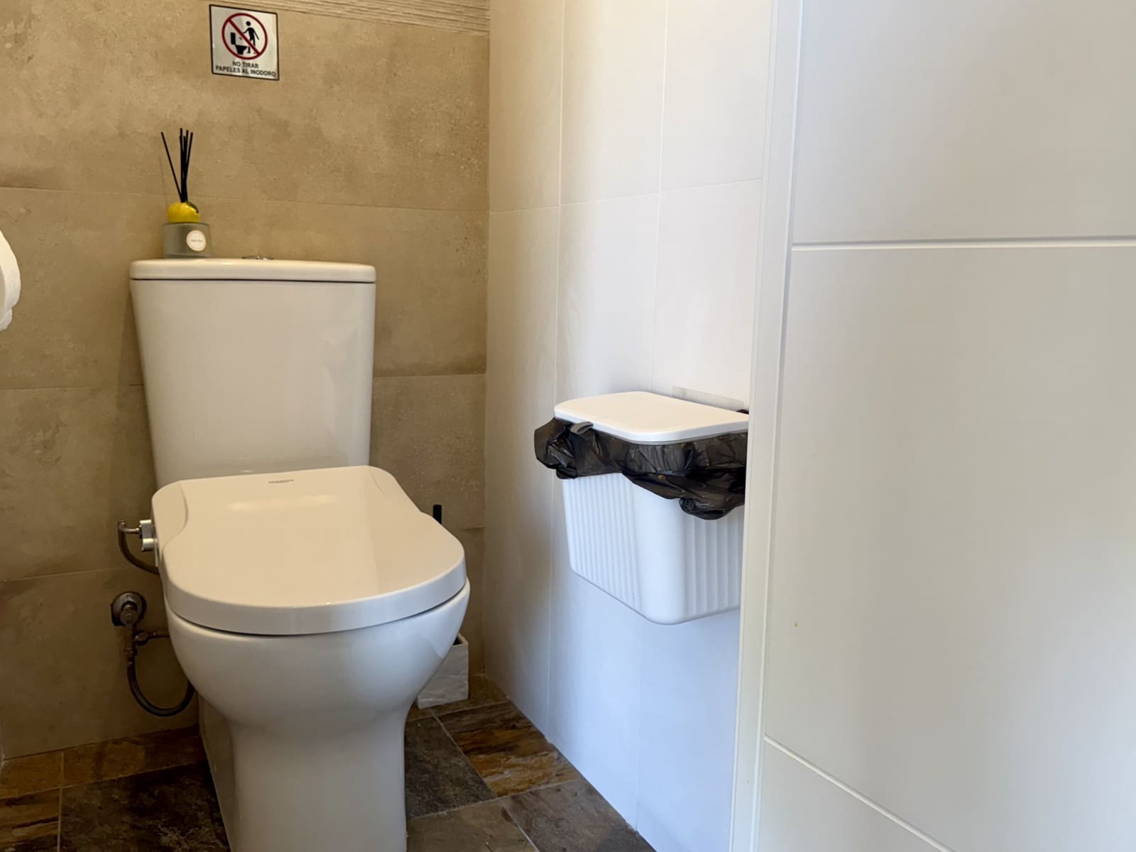 8 slaapkamer Villa te koop in Hondon de las Nieves met zwembad - € 900.000 (Ref: 9759376)