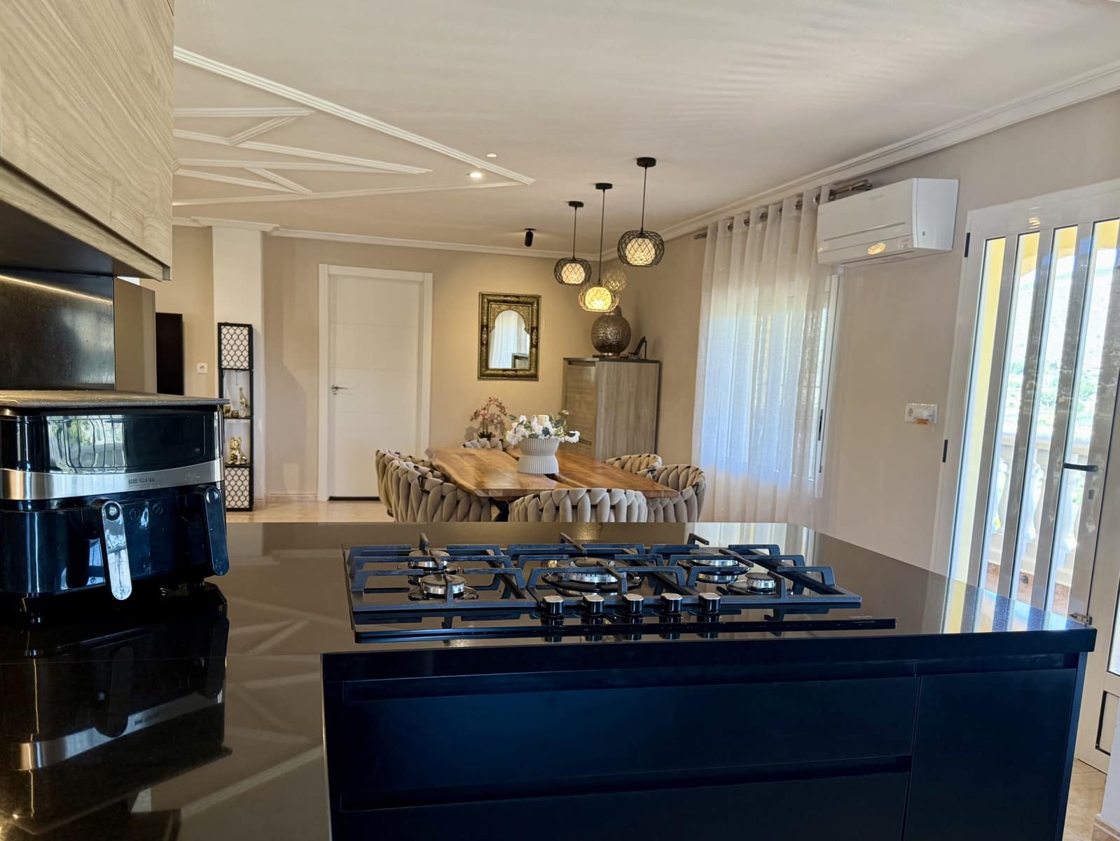 8 slaapkamer Villa te koop in Hondon de las Nieves met zwembad - € 900.000 (Ref: 9759376)