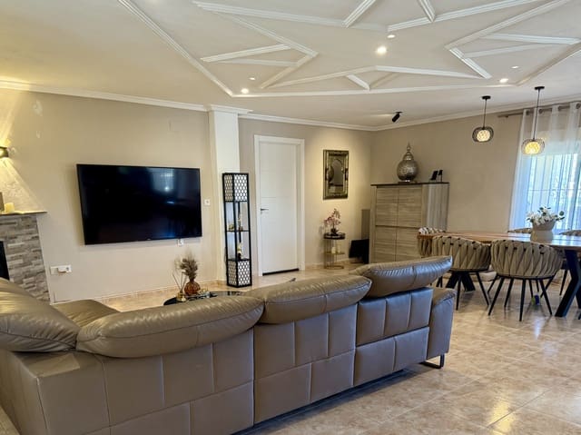 8 slaapkamer Villa te koop in Hondón de las Nieves met zwembad - € 900.000 (Ref: 9759376)