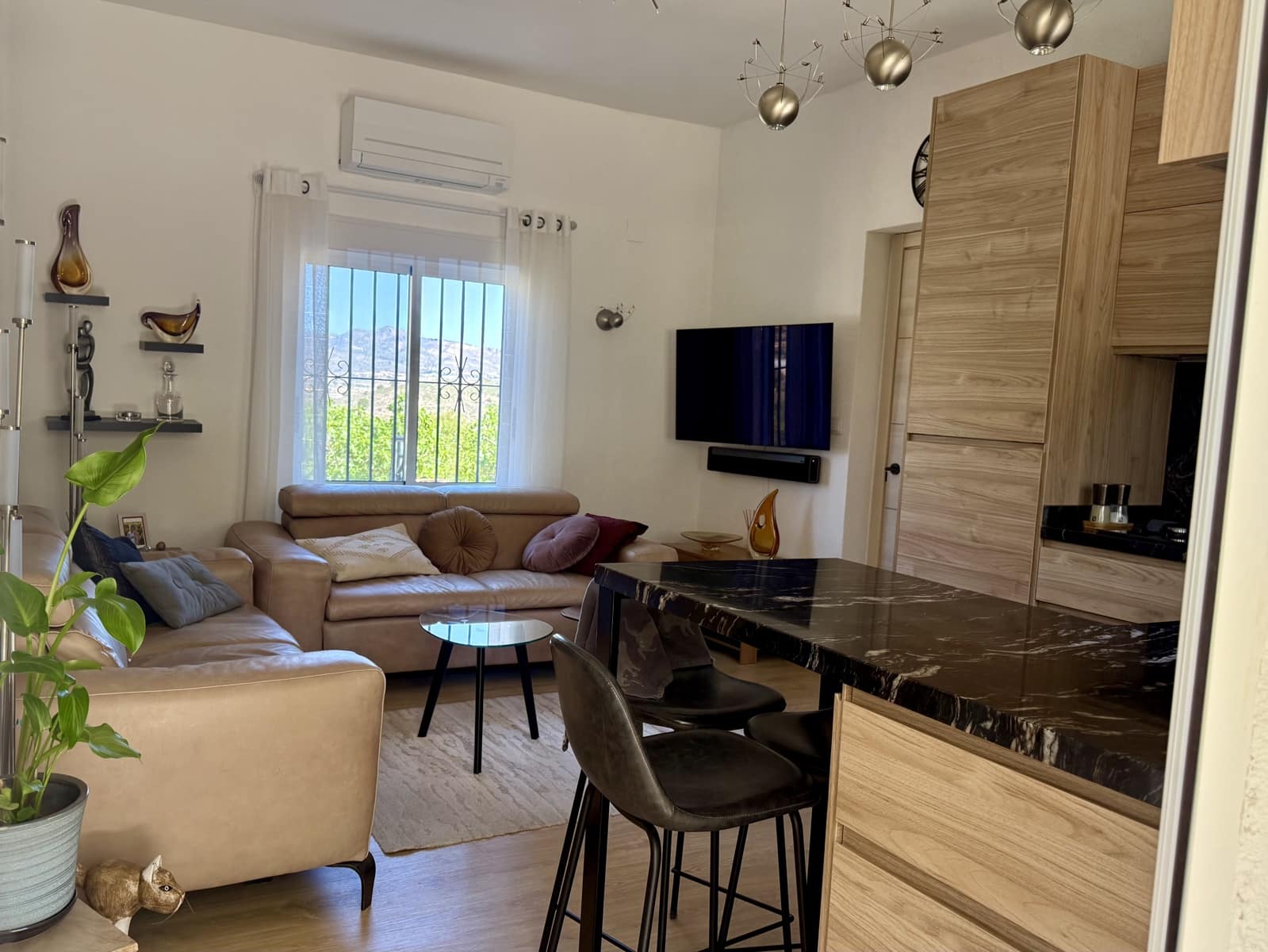 8 slaapkamer Villa te koop in Hondon de las Nieves met zwembad - € 900.000 (Ref: 9759376)