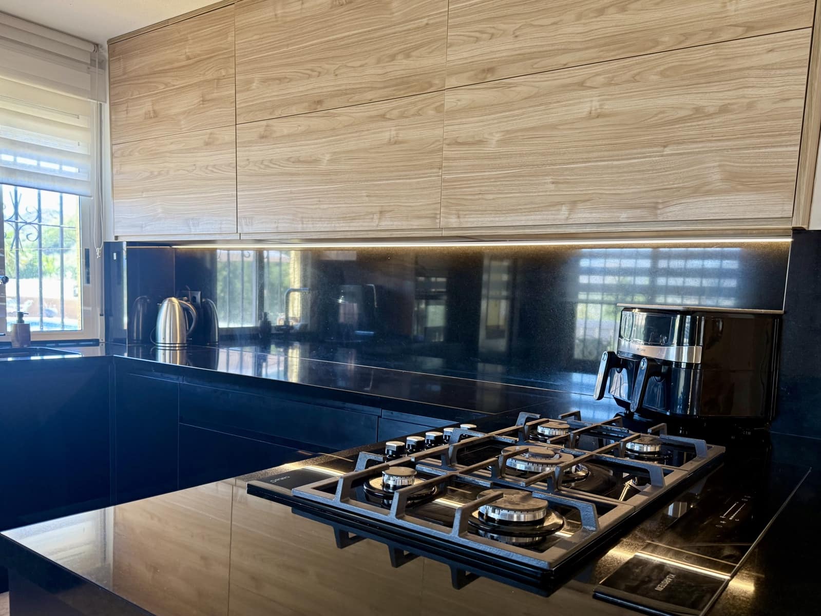 8 slaapkamer Villa te koop in Hondon de las Nieves met zwembad - € 900.000 (Ref: 9759376)