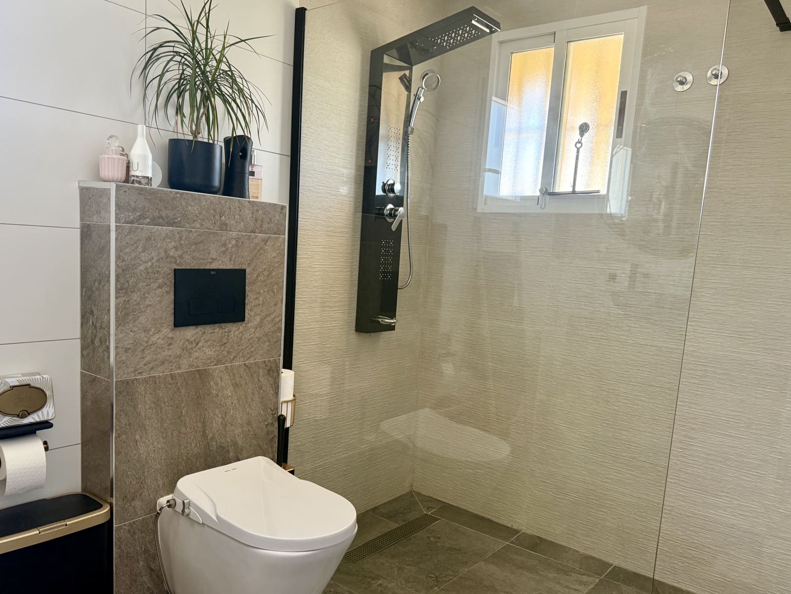 8 slaapkamer Villa te koop in Hondon de las Nieves met zwembad - € 900.000 (Ref: 9759376)