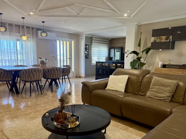 8 slaapkamer Villa te koop in Hondón de las Nieves met zwembad - € 900.000 (Ref: 9759376)