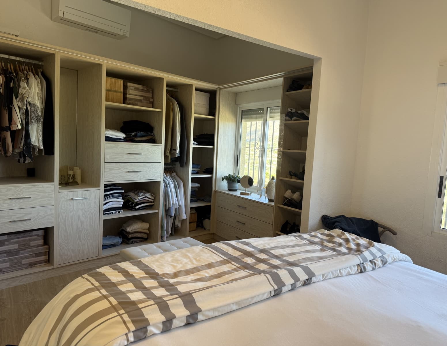 8 slaapkamer Villa te koop in Hondon de las Nieves met zwembad - € 900.000 (Ref: 9759376)