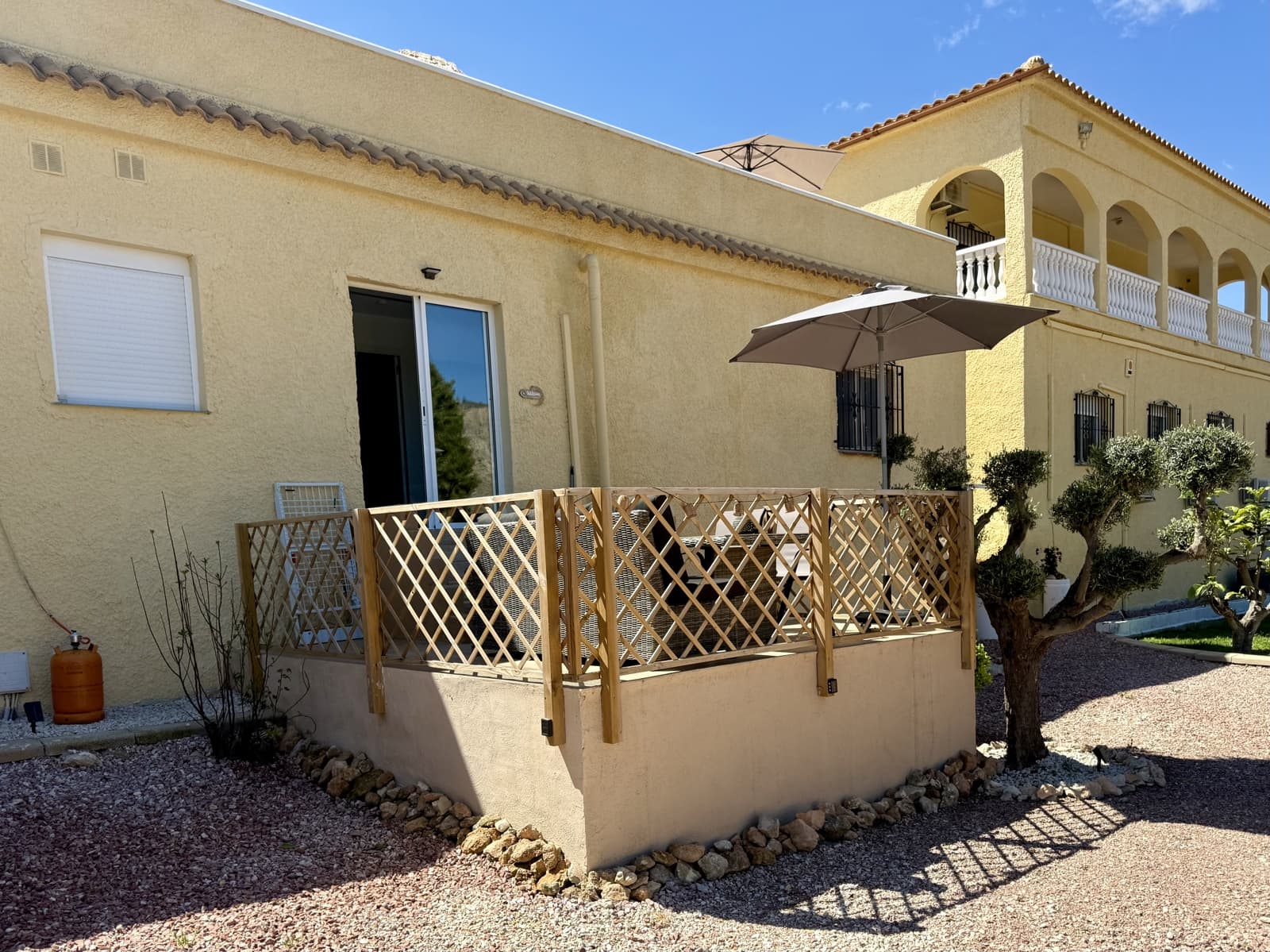 8 slaapkamer Villa te koop in Hondon de las Nieves met zwembad - € 900.000 (Ref: 9759376)