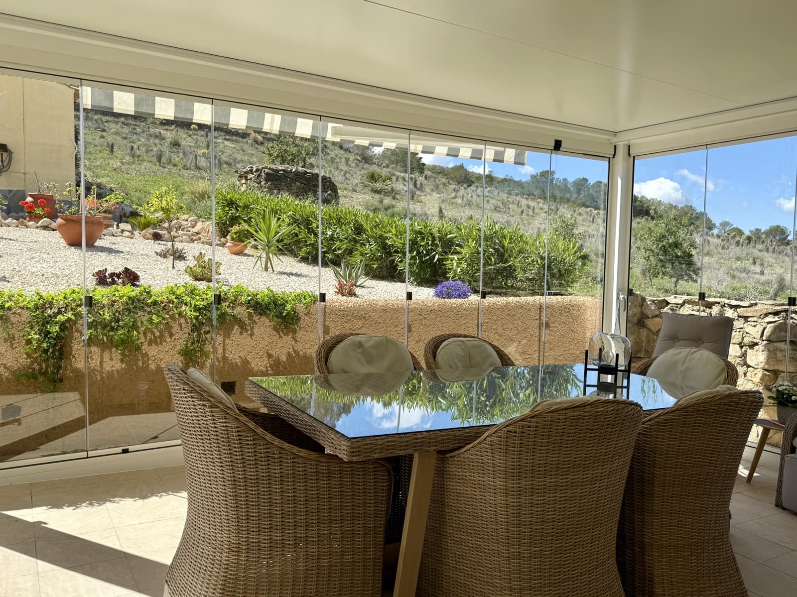 8 slaapkamer Villa te koop in Hondon de las Nieves met zwembad - € 900.000 (Ref: 9759376)