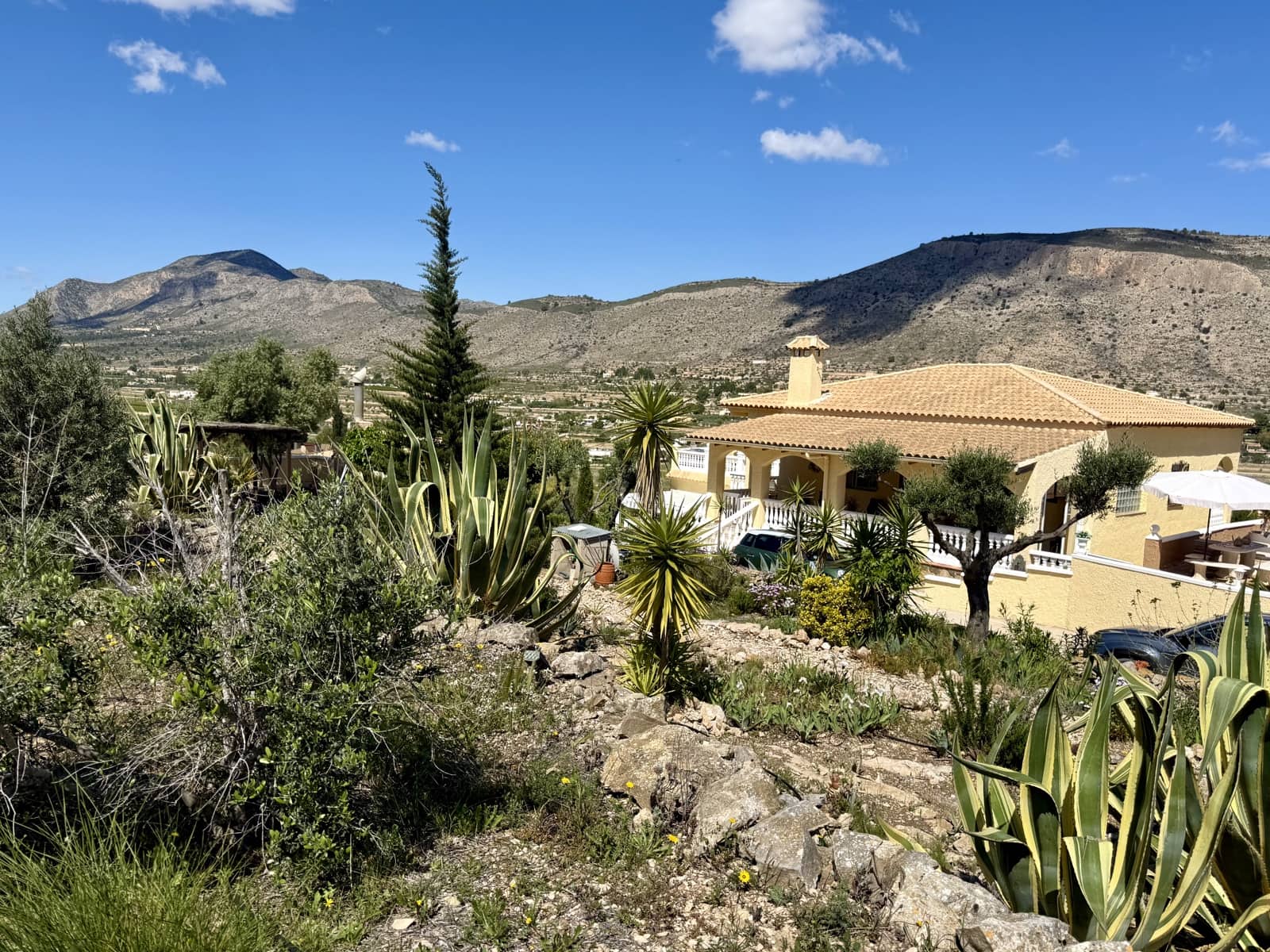 8 slaapkamer Villa te koop in Hondon de las Nieves met zwembad - € 900.000 (Ref: 9759376)