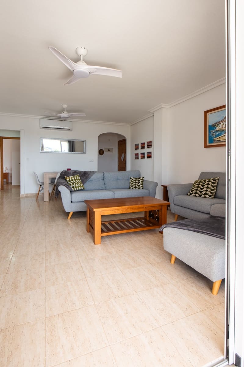 3 soverom Leilighet til salgs i La Manga del Mar Menor med svømmebasseng garasje - € 199 000 (Ref: 9773540)